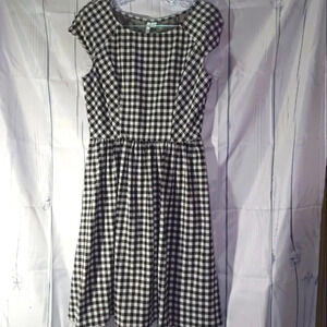 Elle black and white checkered dress